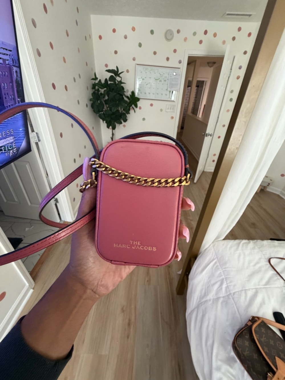 Marc Jacobs Pink Leather Crossbody Phone Pouch with Gold Chain